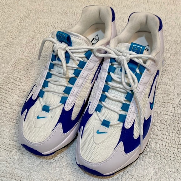 nike air max triax 96 barely volt